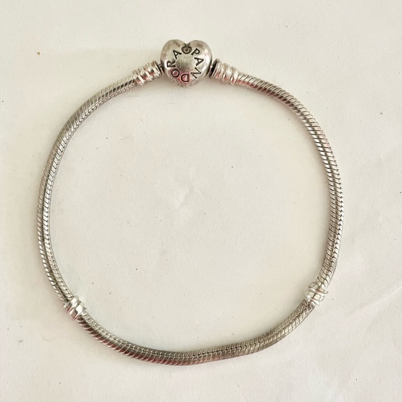 Pandora Sterling Silver Heart Clasp Bracelet - Picture 3 of 4